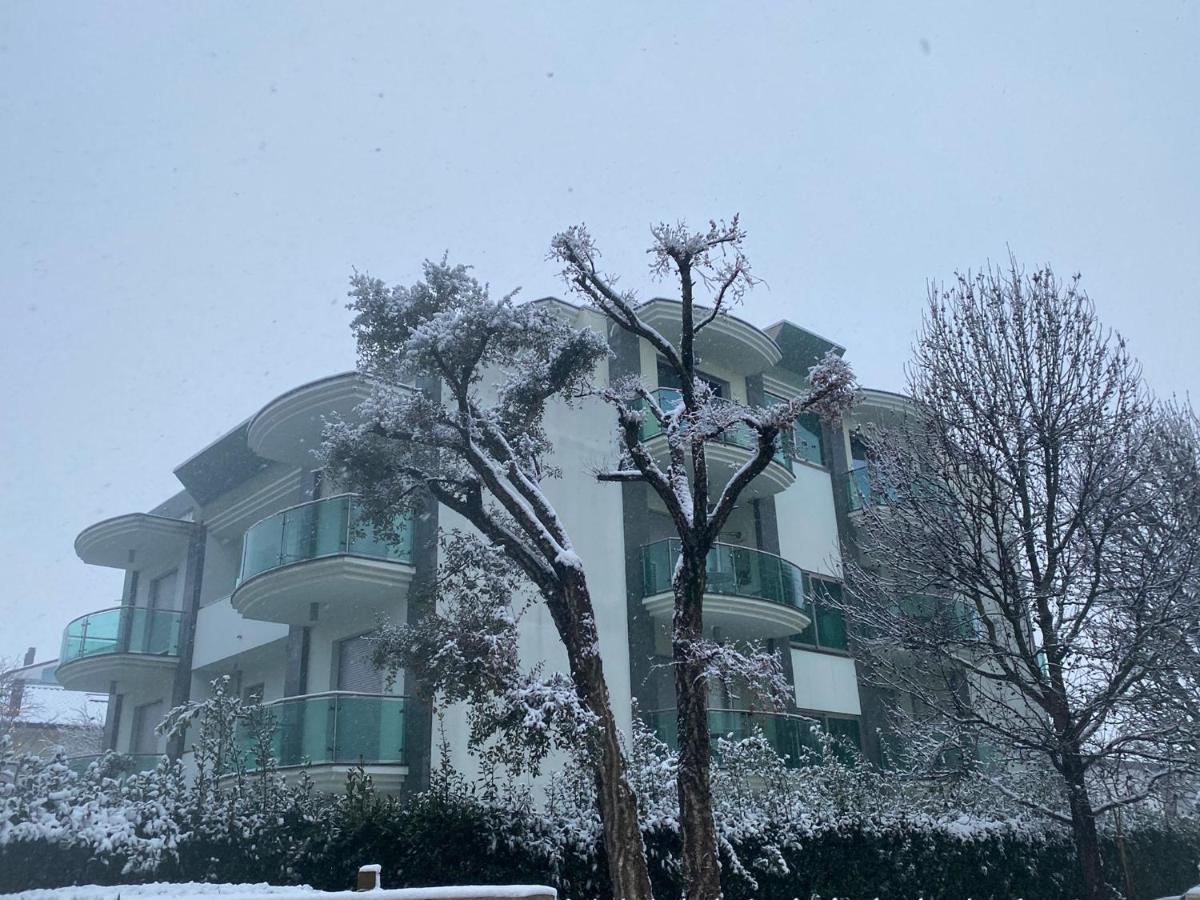 בלריה-איגאה מרינה Residenza Villa Flores מראה חיצוני תמונה