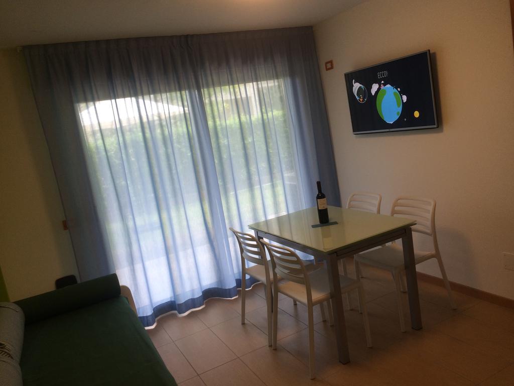 בלריה-איגאה מרינה Residenza Villa Flores מראה חיצוני תמונה