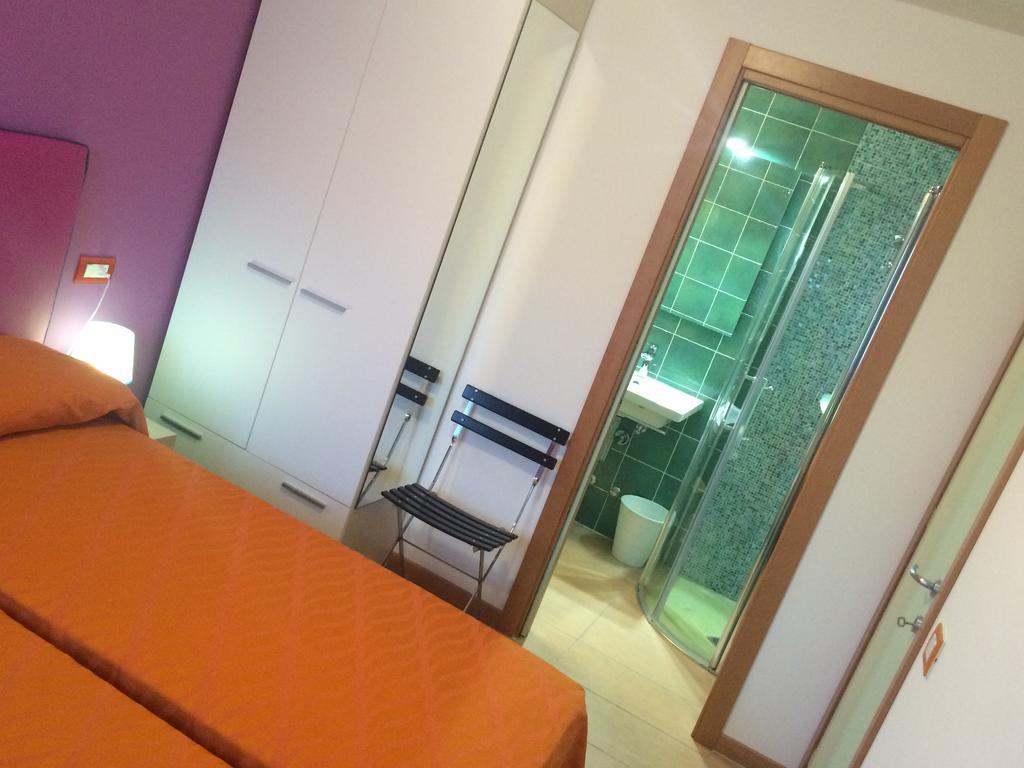 בלריה-איגאה מרינה Residenza Villa Flores מראה חיצוני תמונה